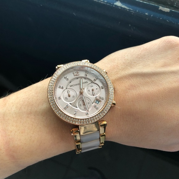 Michael Kors Parker rose gold watch - Picture 4 of 4